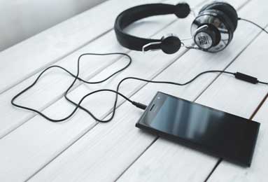 NBA焦点战：火箭VS雷霆激战正酣，火箭主场险胜雷霆